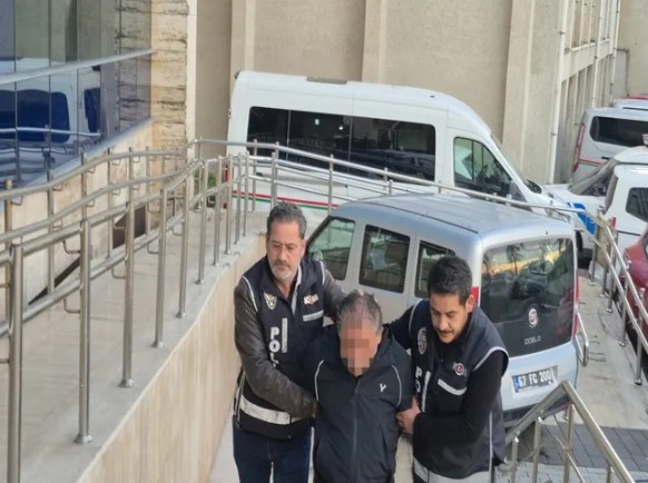 Zonguldak'ta üfürükçü operasyonu: 100'den fazla kişiyi dolandırmış